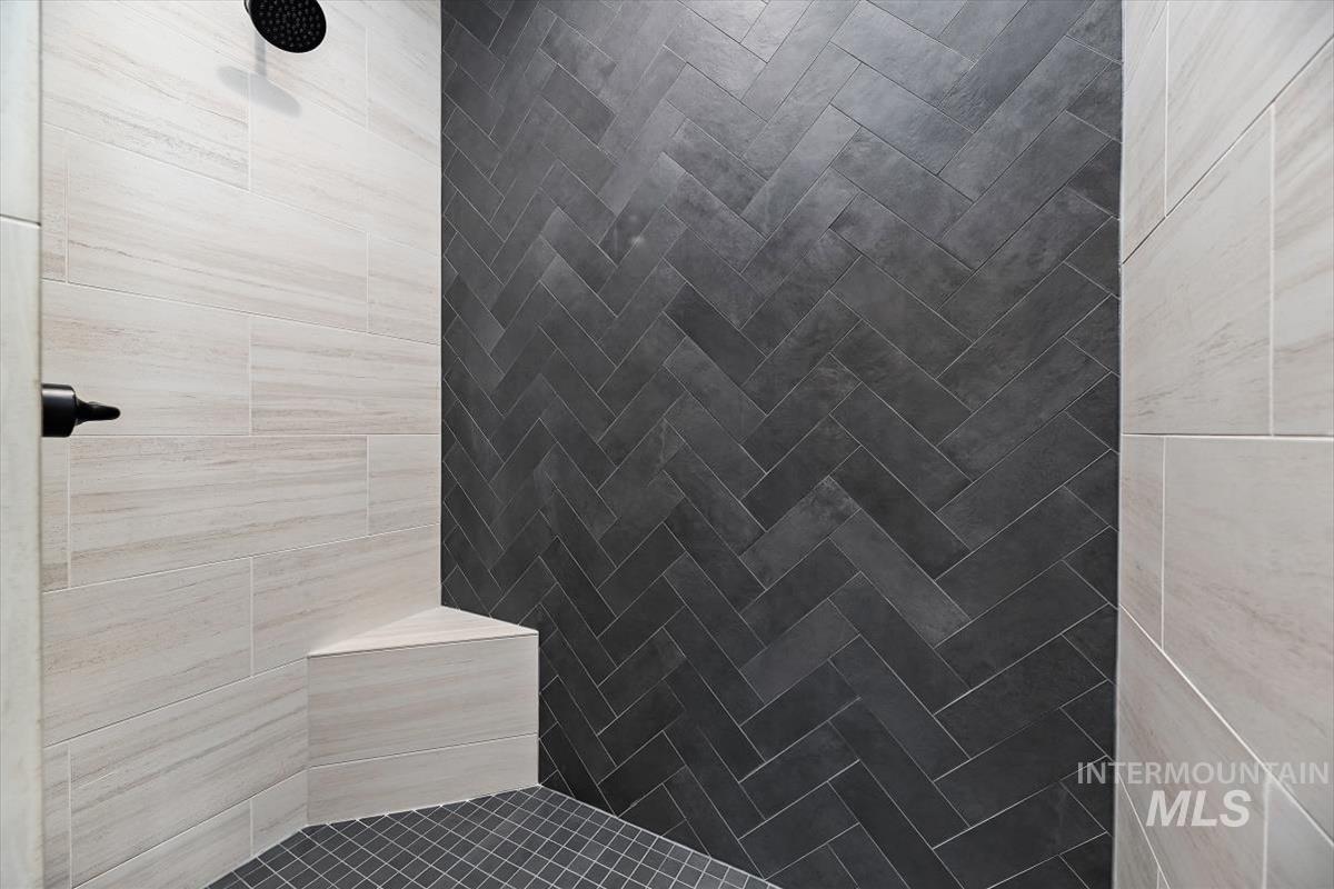 8376 W Meltwater Lane