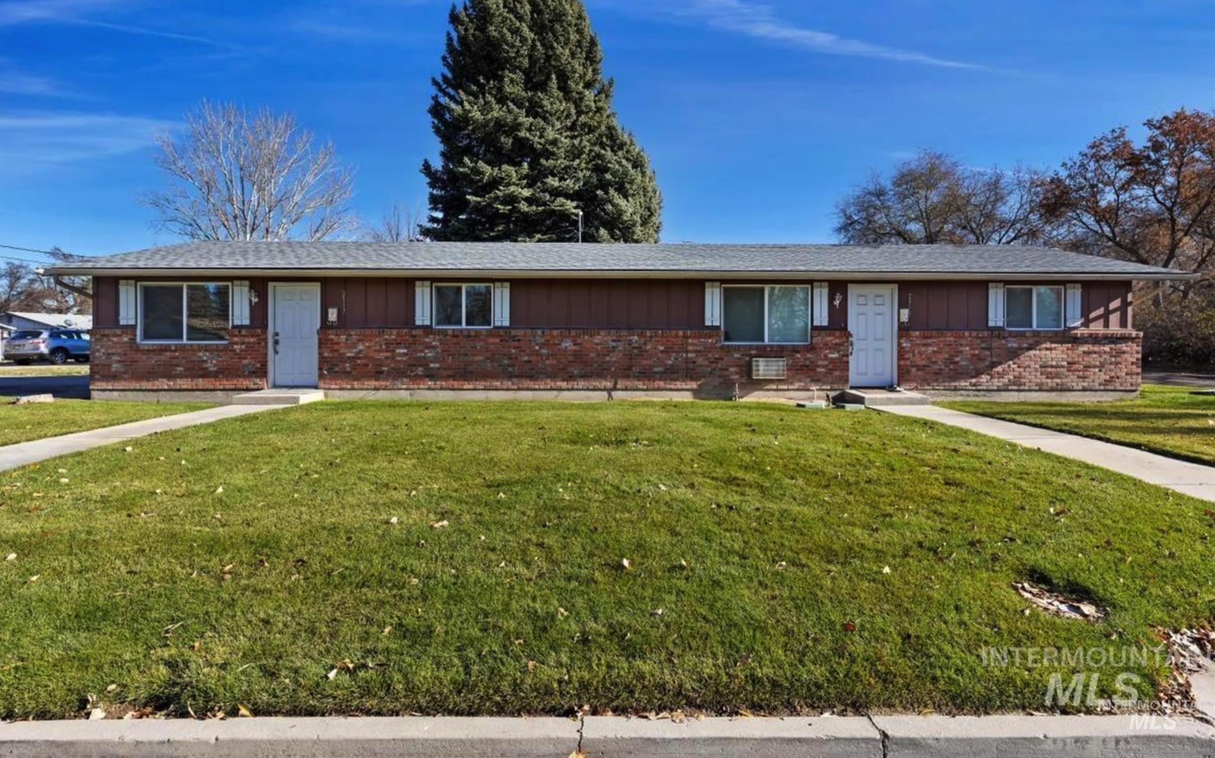 2317 S Montana Ave