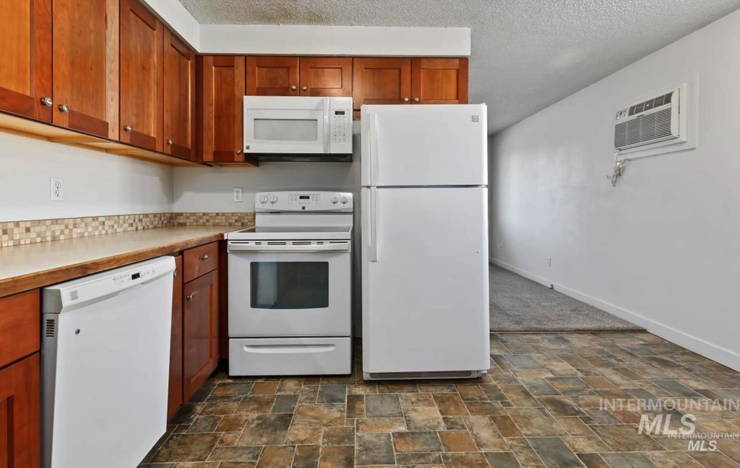 2317 S Montana Ave
