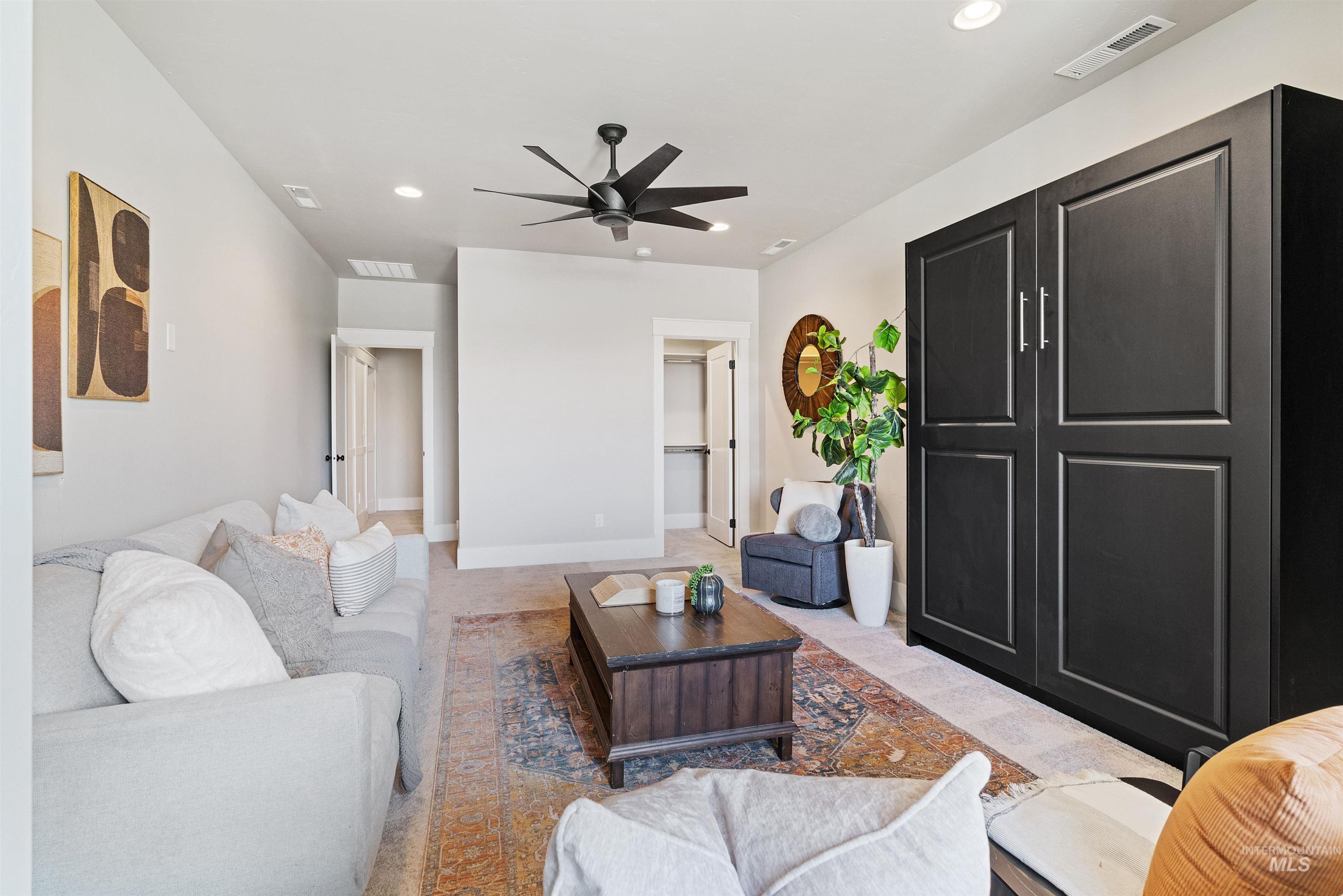 5010 W Tia Inez St