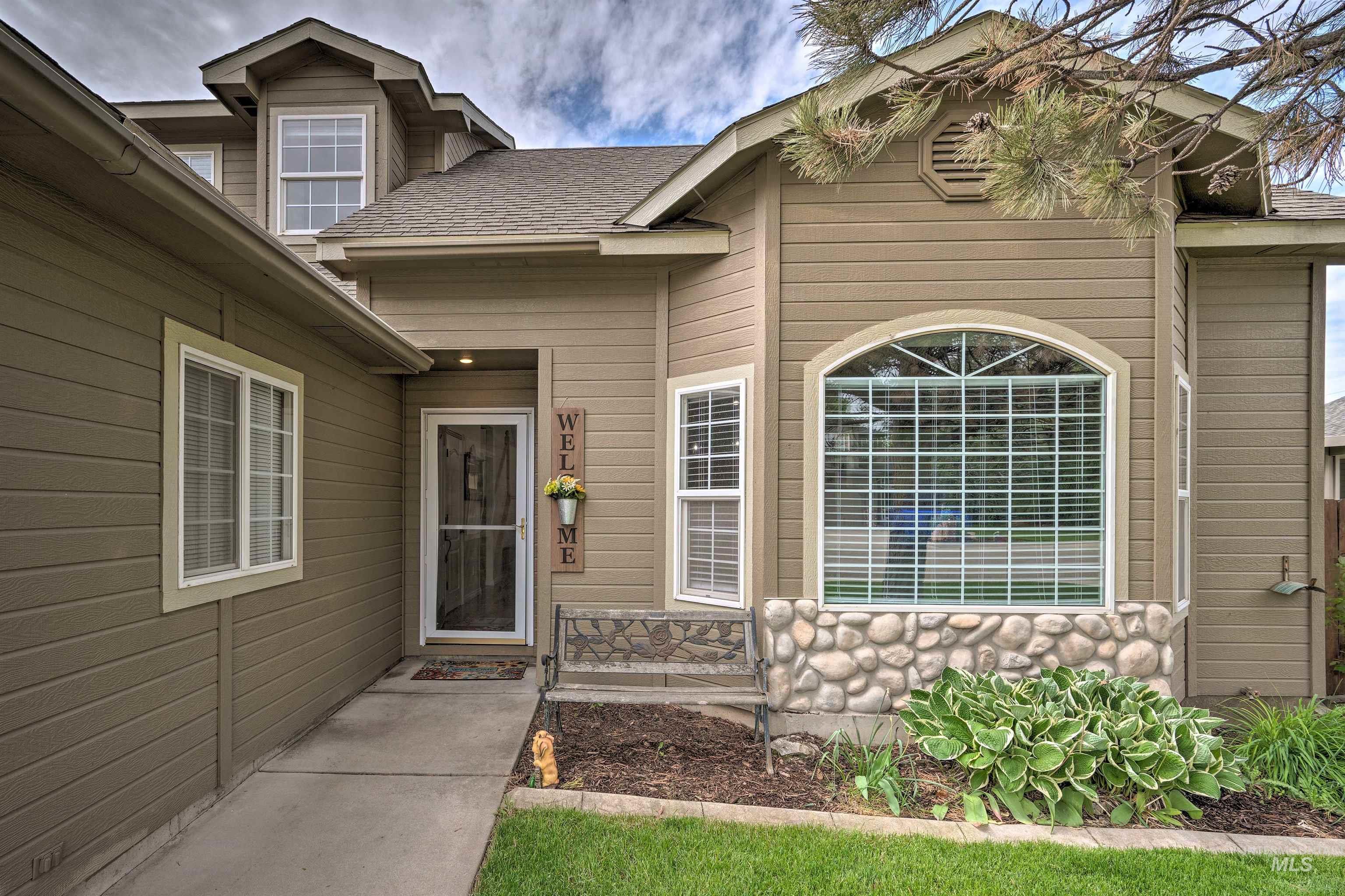 1709 E Summerfalls Dr