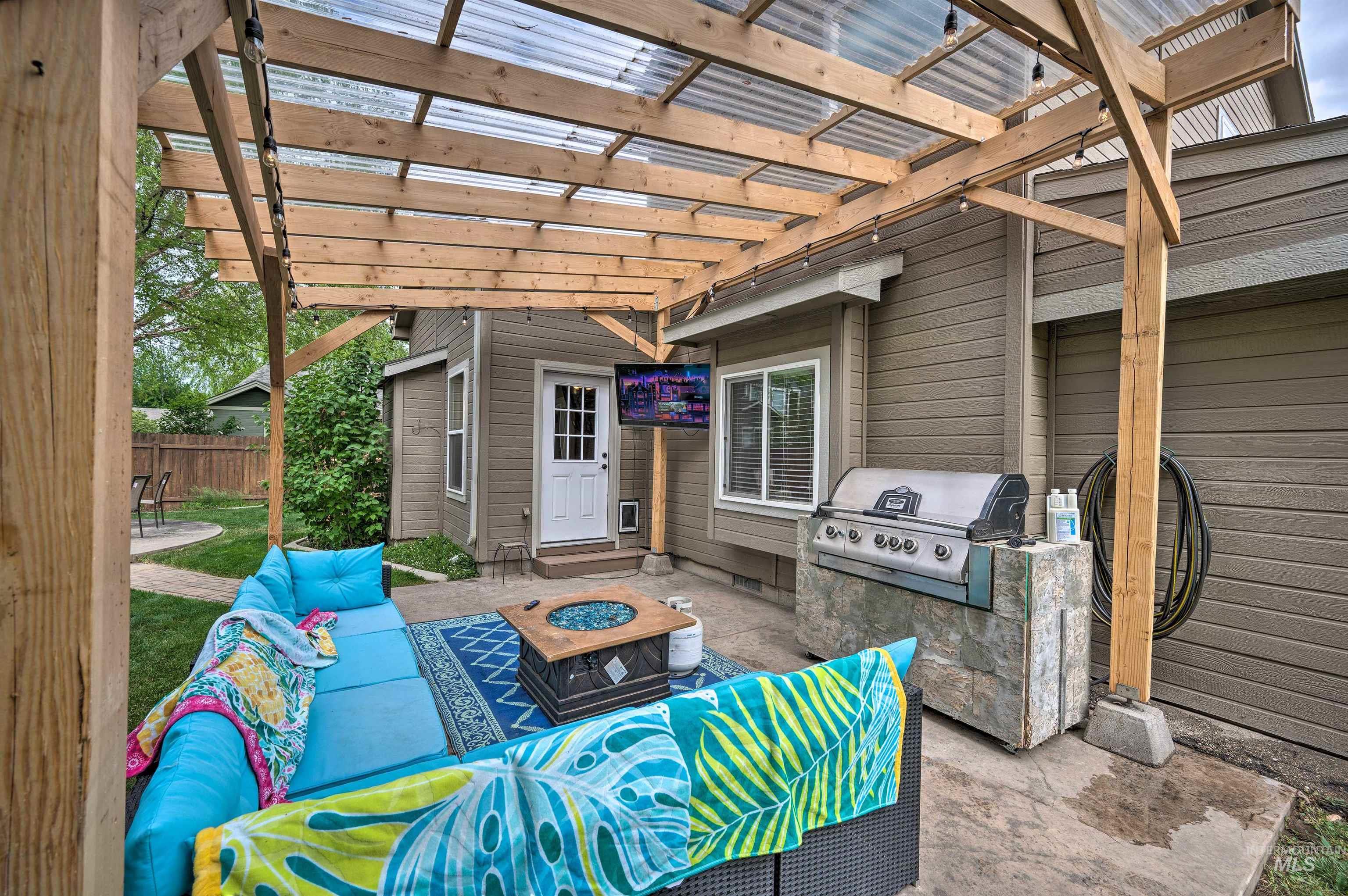 1709 E Summerfalls Dr