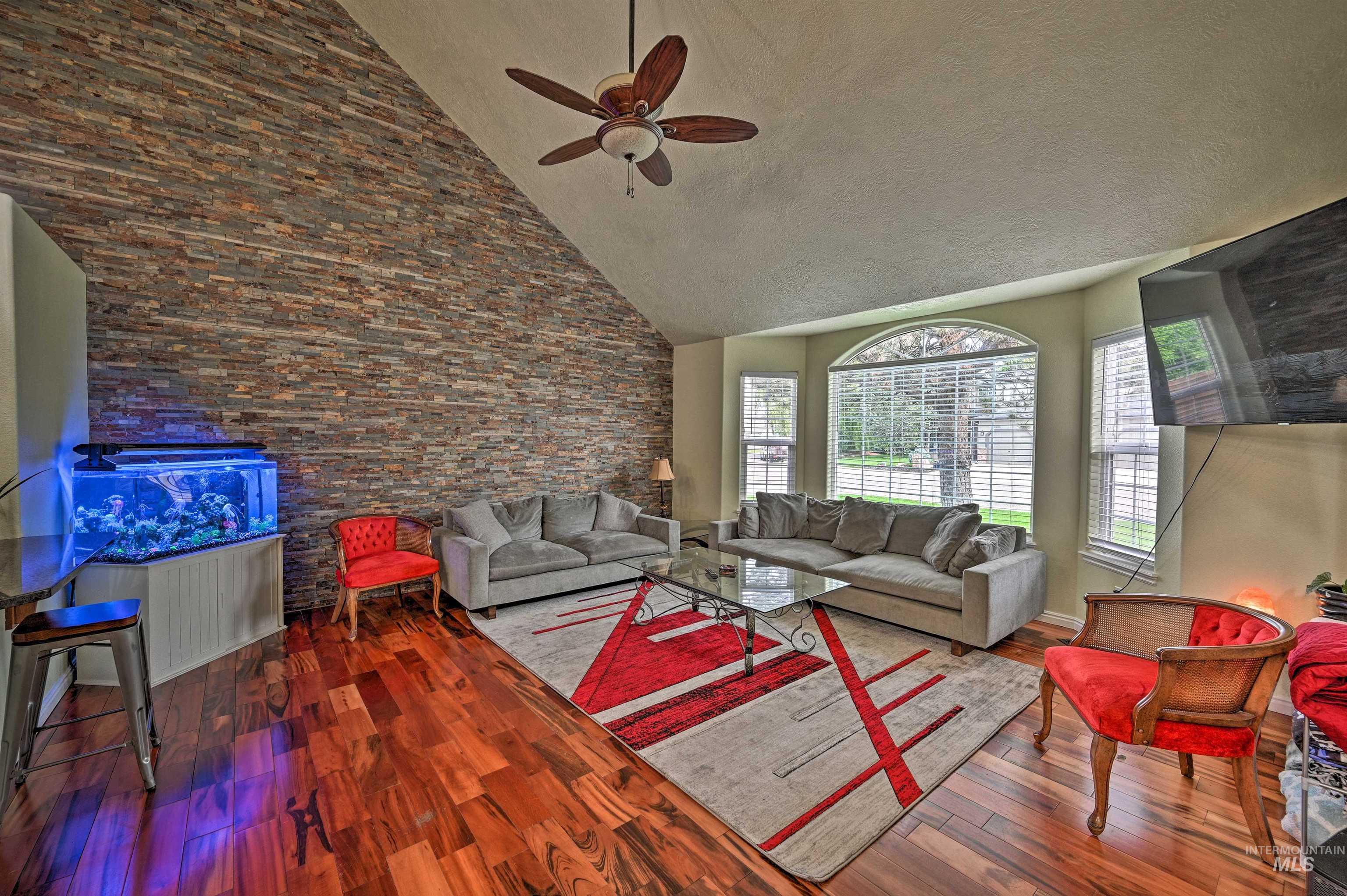 1709 E Summerfalls Dr