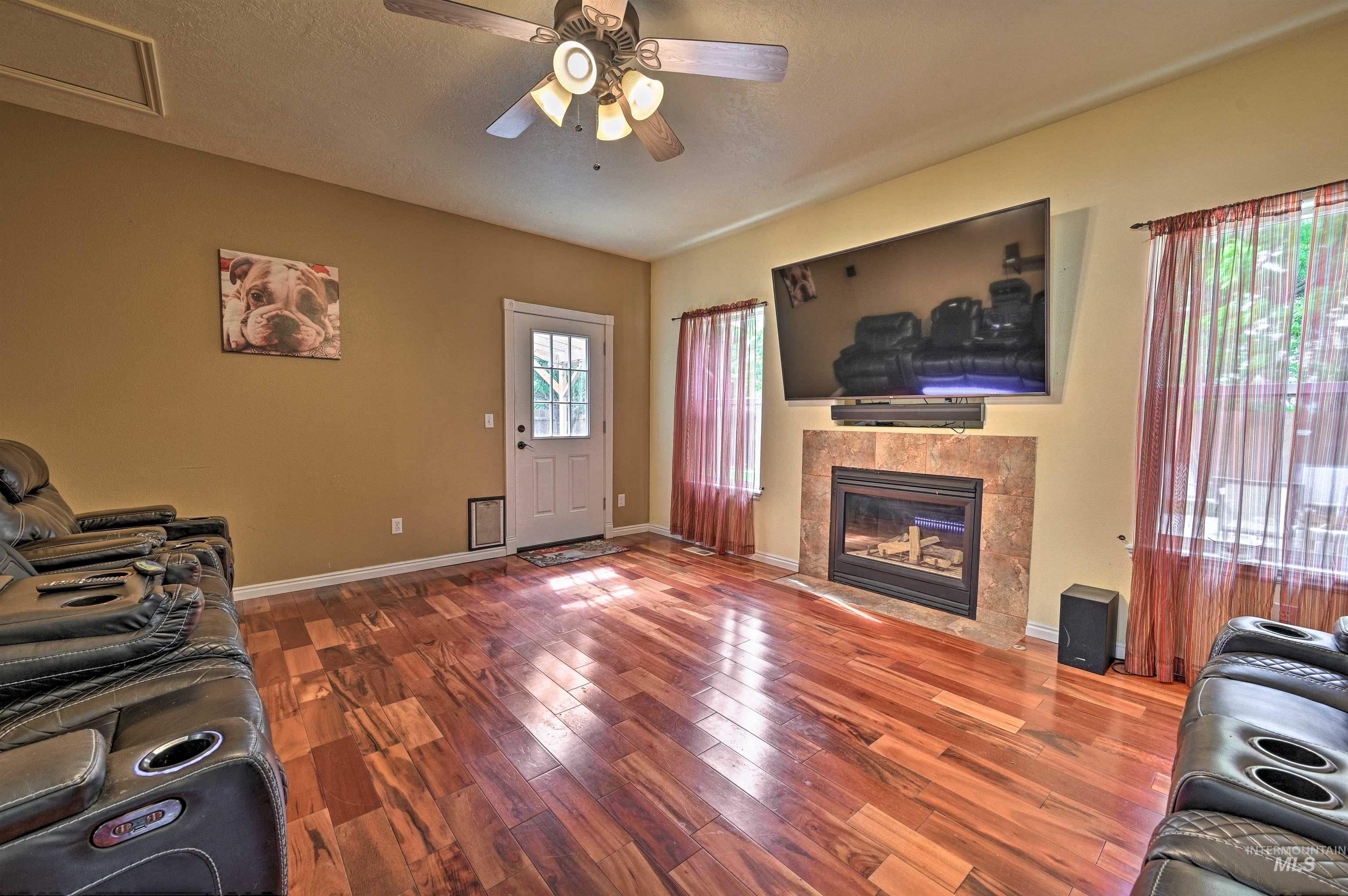 1709 E Summerfalls Dr