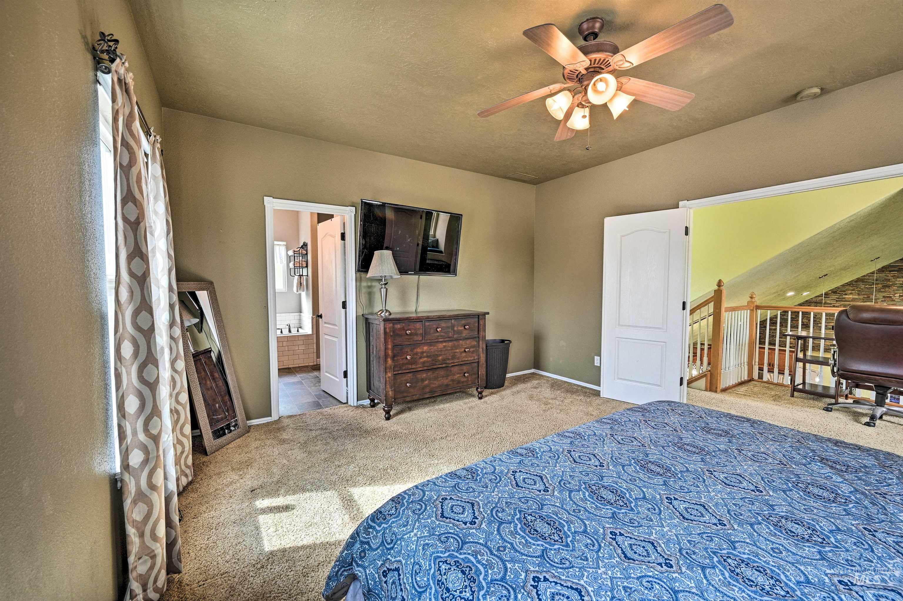 1709 E Summerfalls Dr