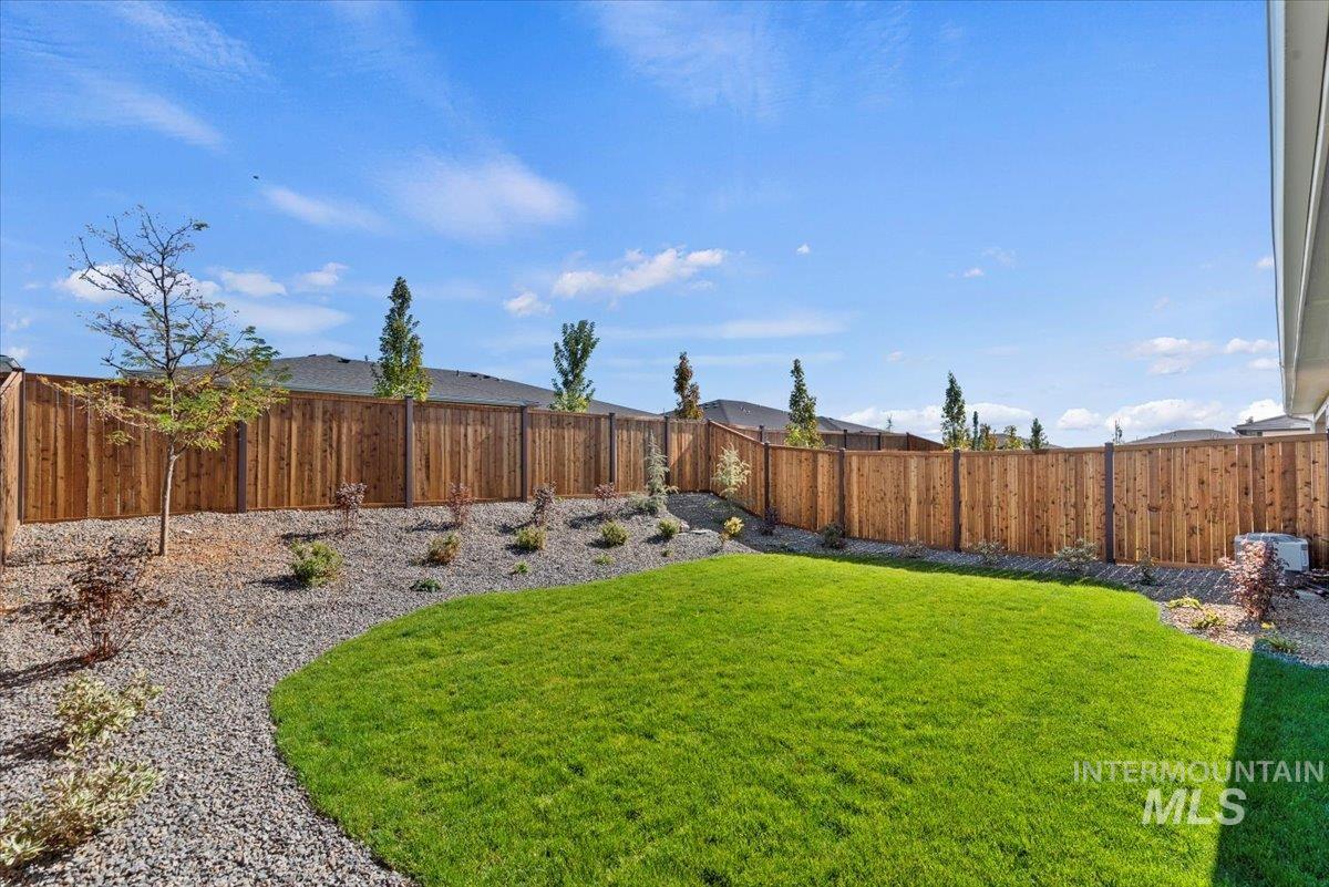 12108 S Glory Ln