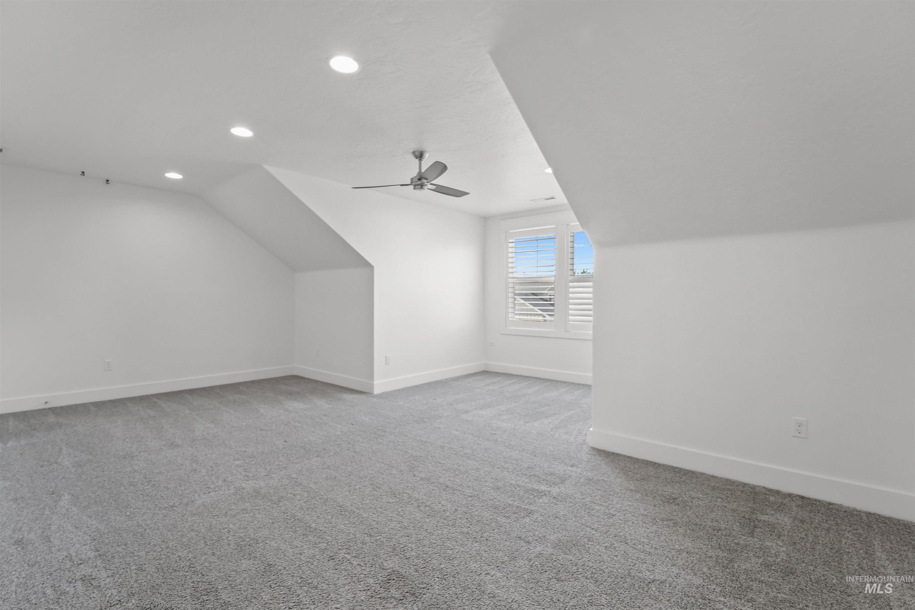 418 Fox Lantern Ct