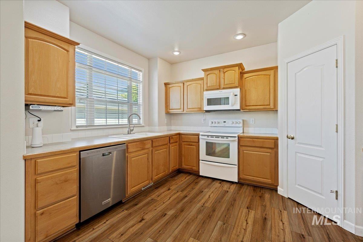 3249 W W Monessen