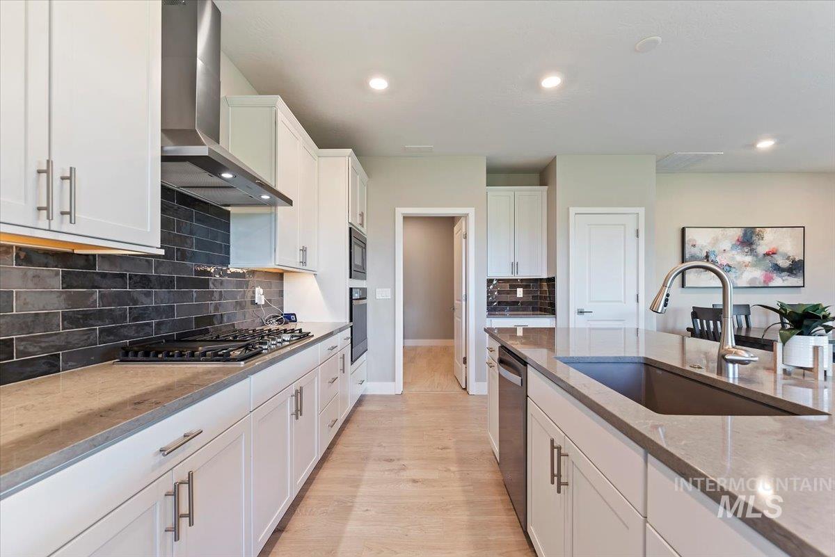 12053 S Glory Lane