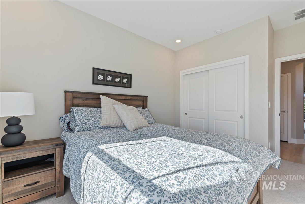 12053 S Glory Lane