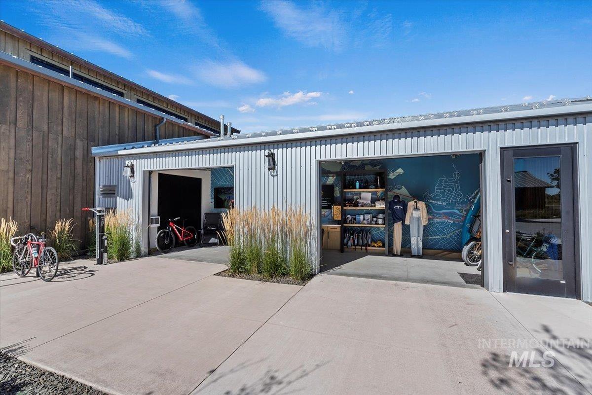 12053 S Glory Lane