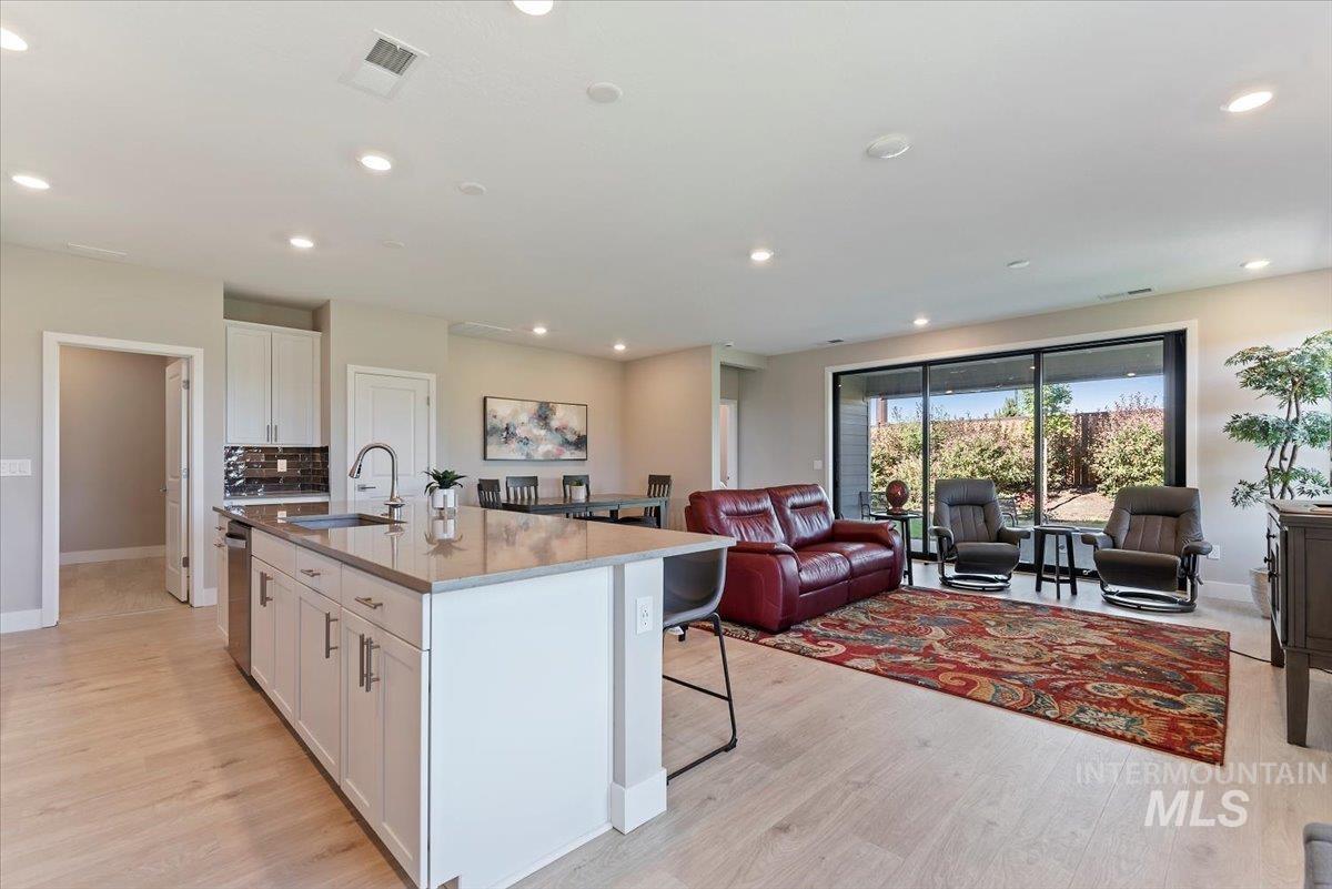 12053 S Glory Lane