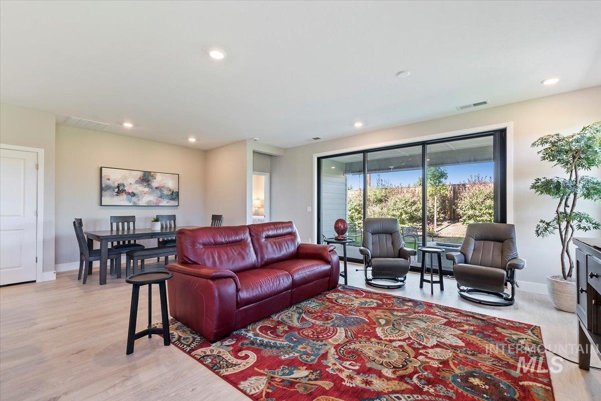 12053 S Glory Lane