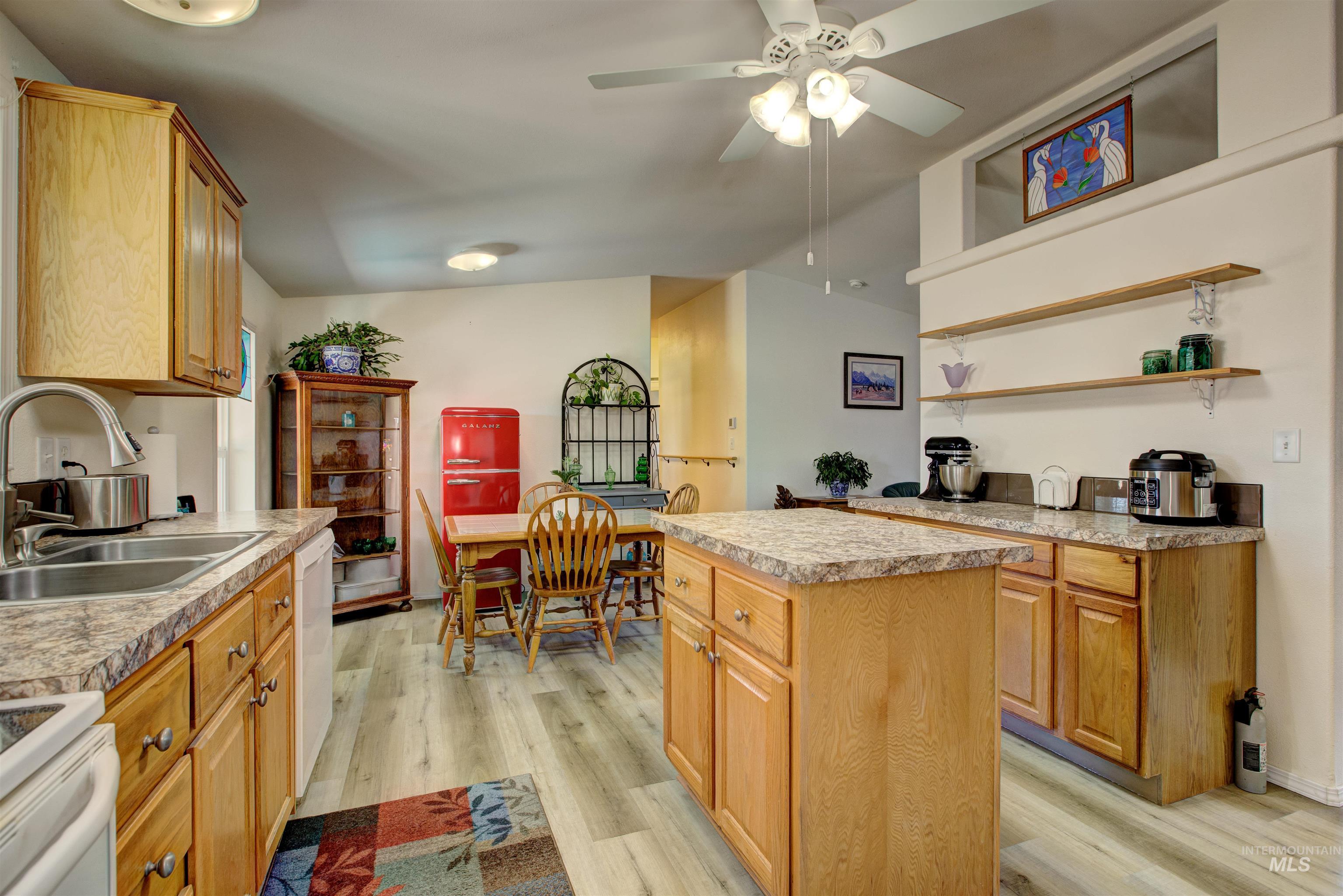 7687 Winter Horses Dr