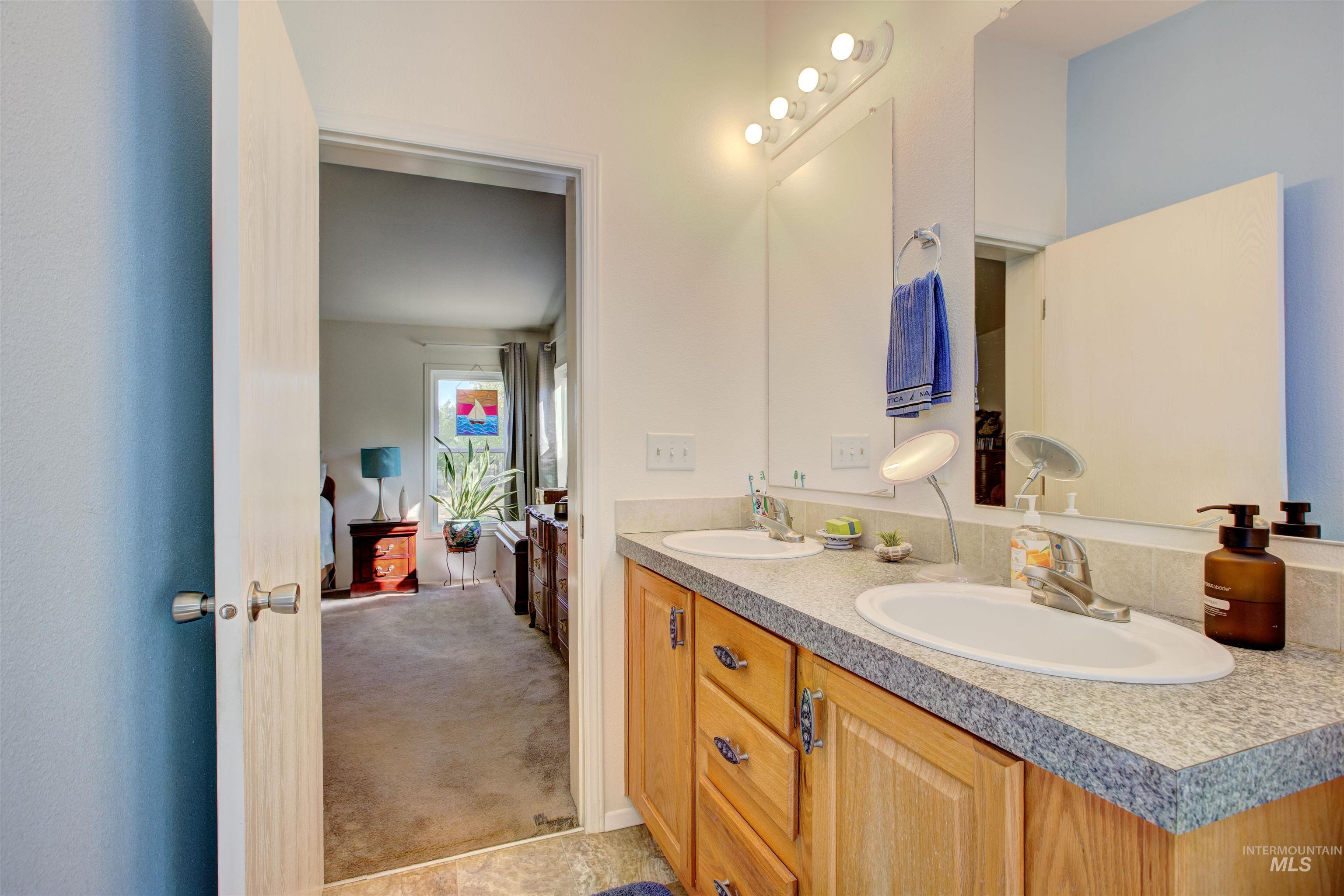 7687 Winter Horses Dr