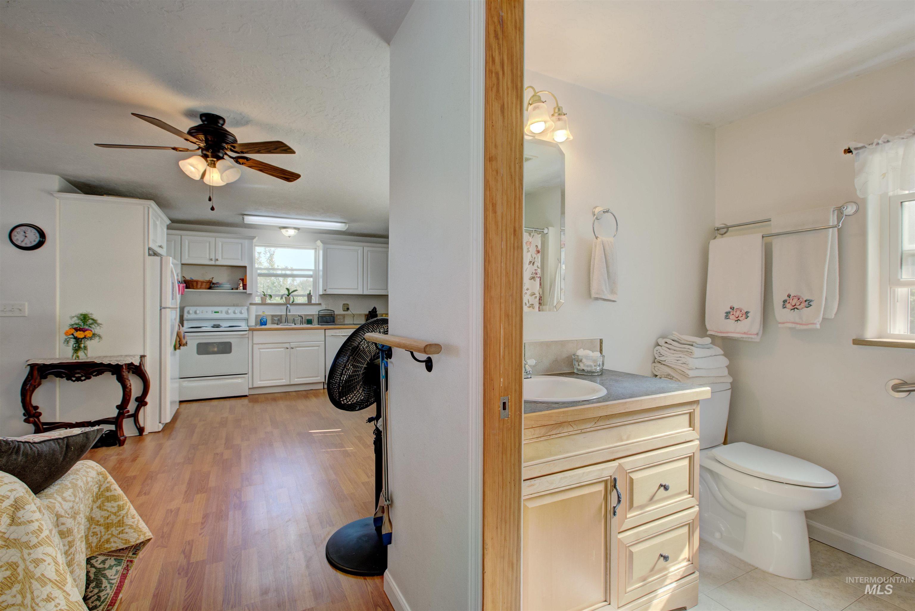 7687 Winter Horses Dr