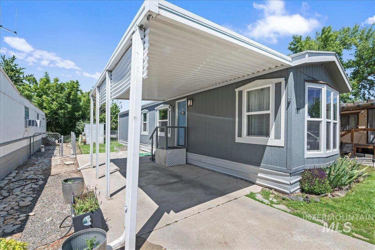 424 W Cherry Ln Unit: 137