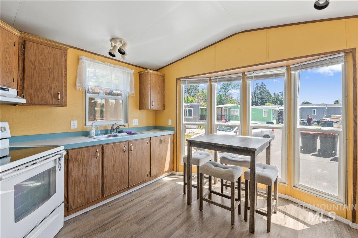 424 W Cherry Ln Unit: 137