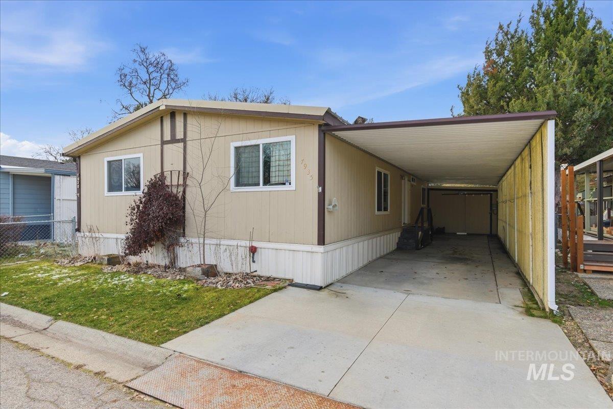 7935 W Appomattox Lane