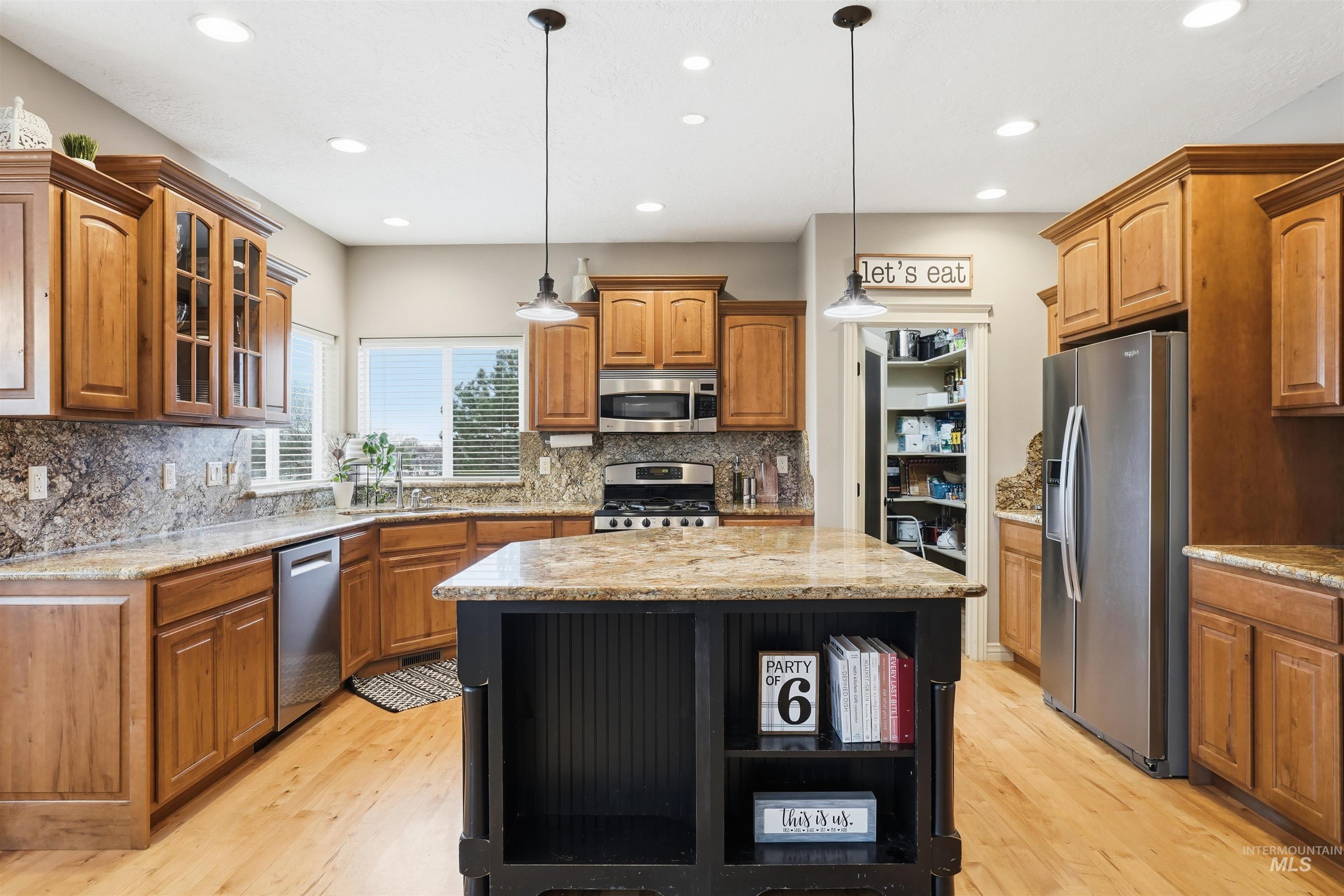 628 Kennedy Dr