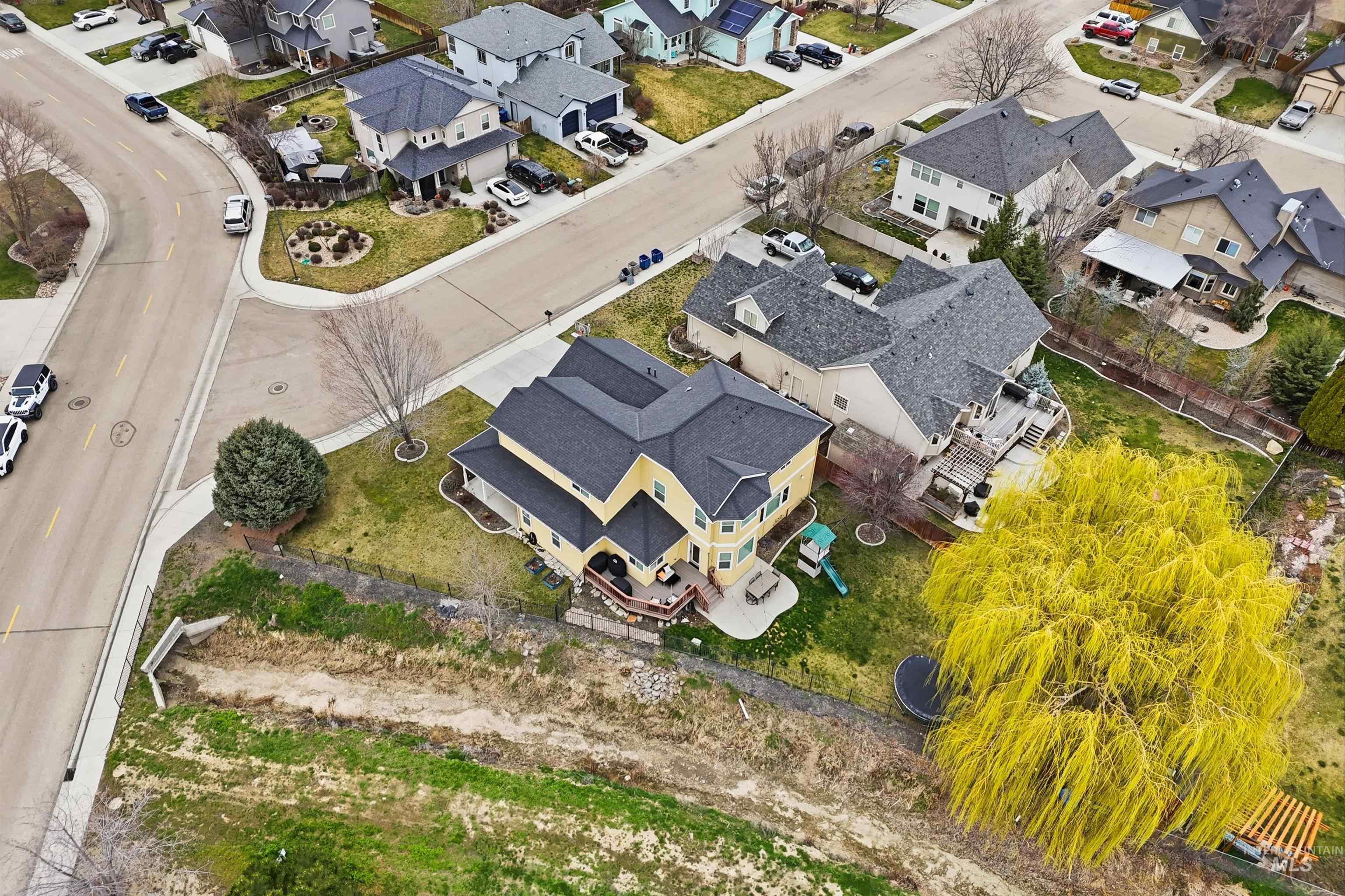628 Kennedy Dr