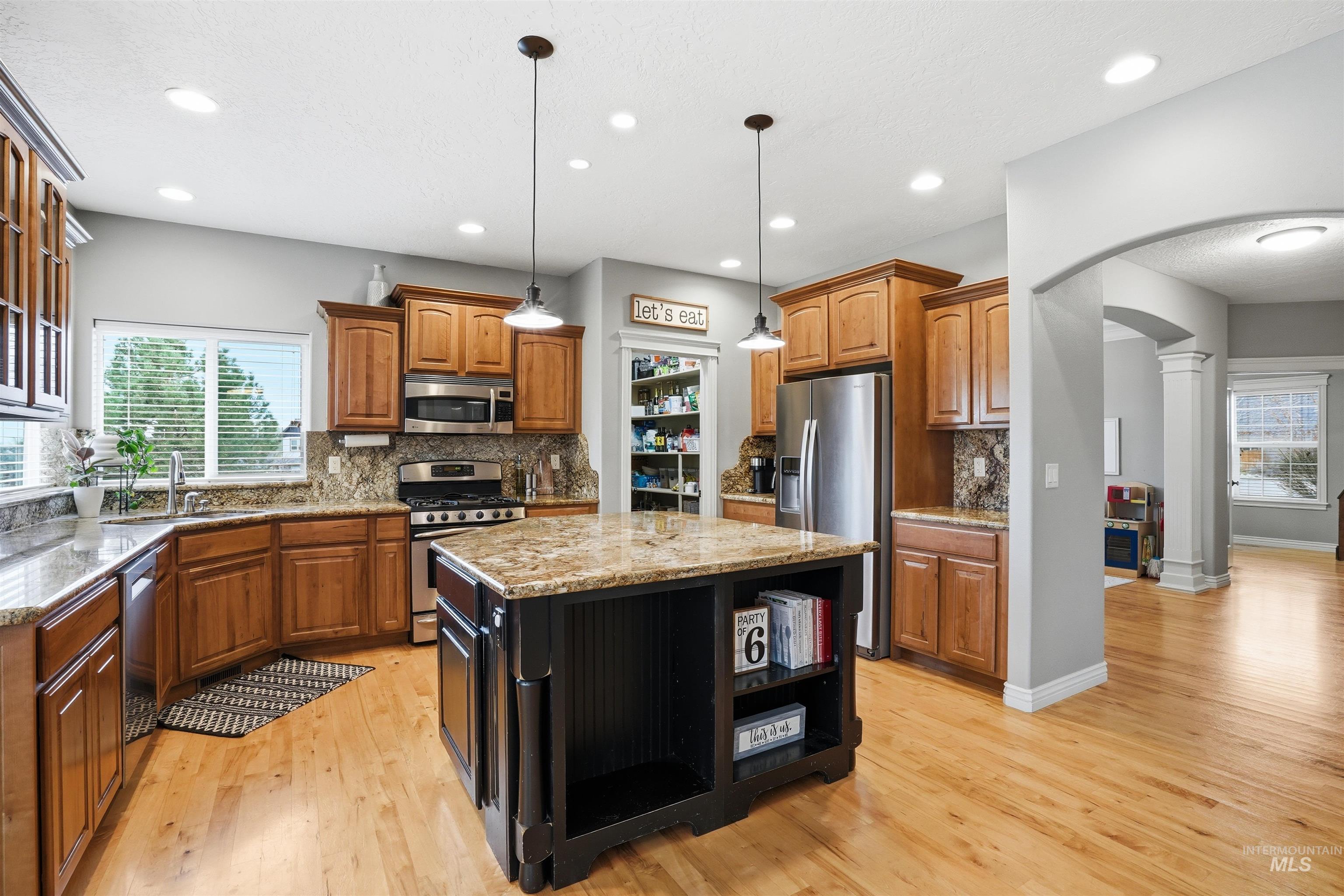 628 Kennedy Dr