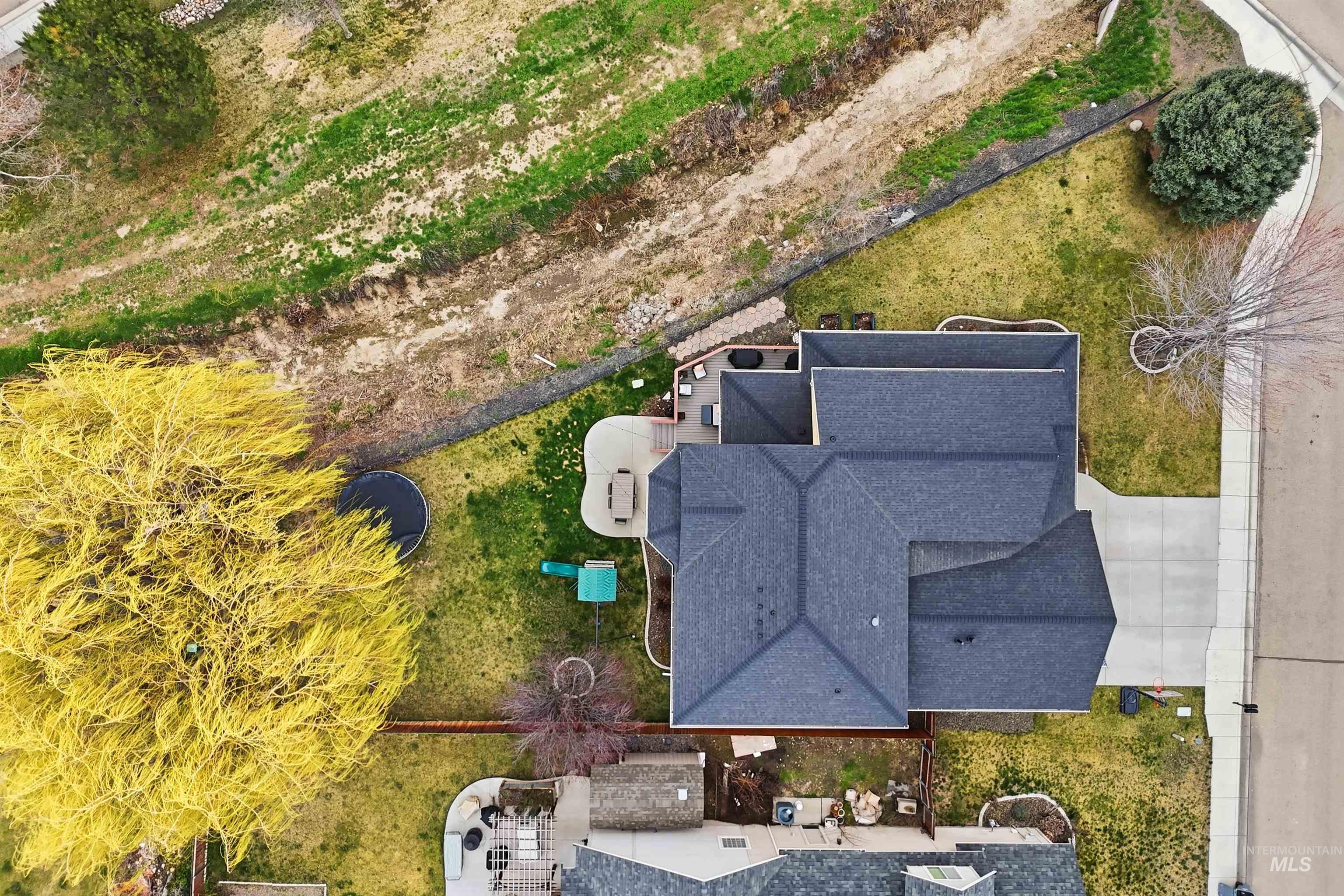 628 Kennedy Dr