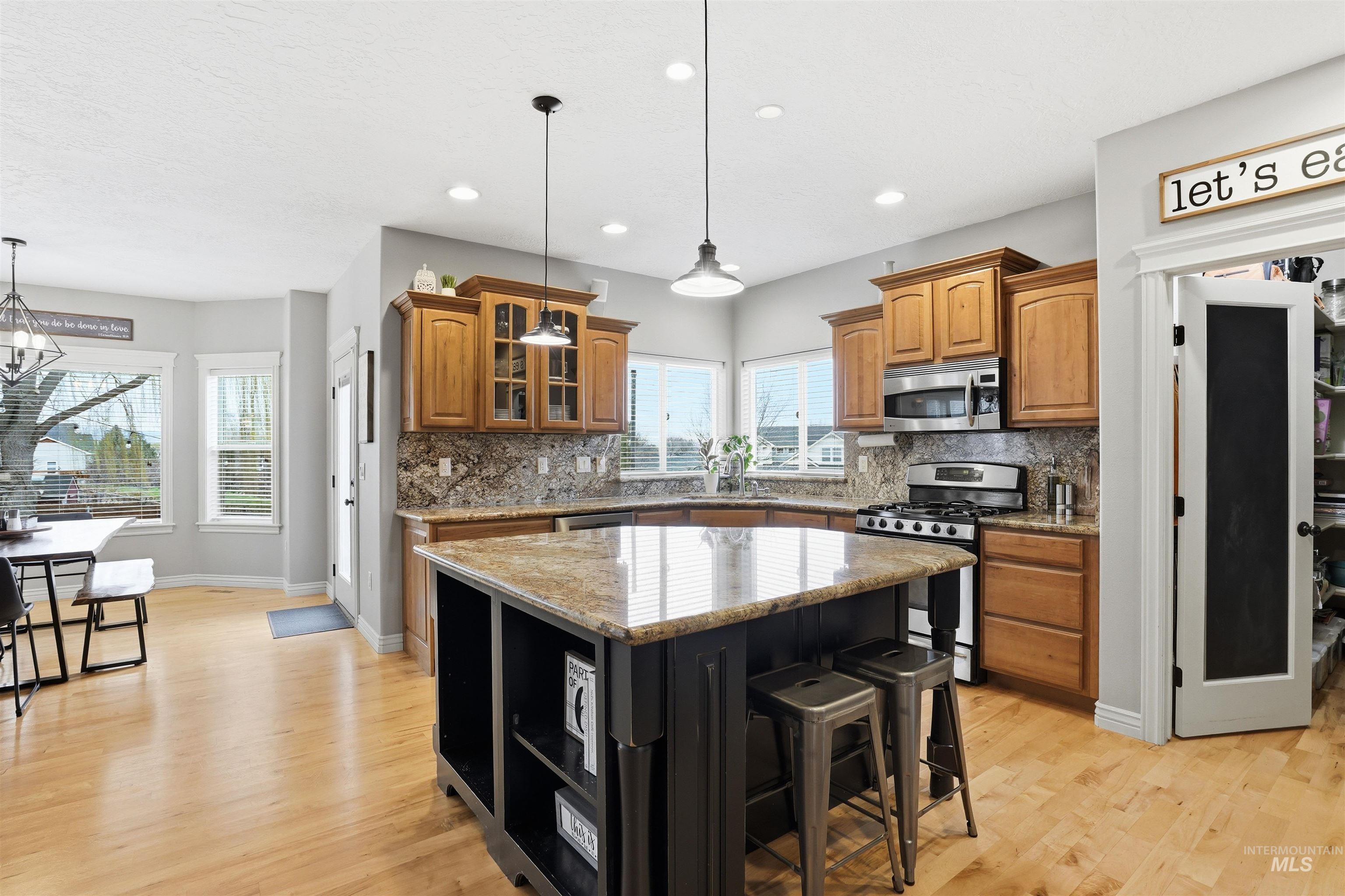 628 Kennedy Dr