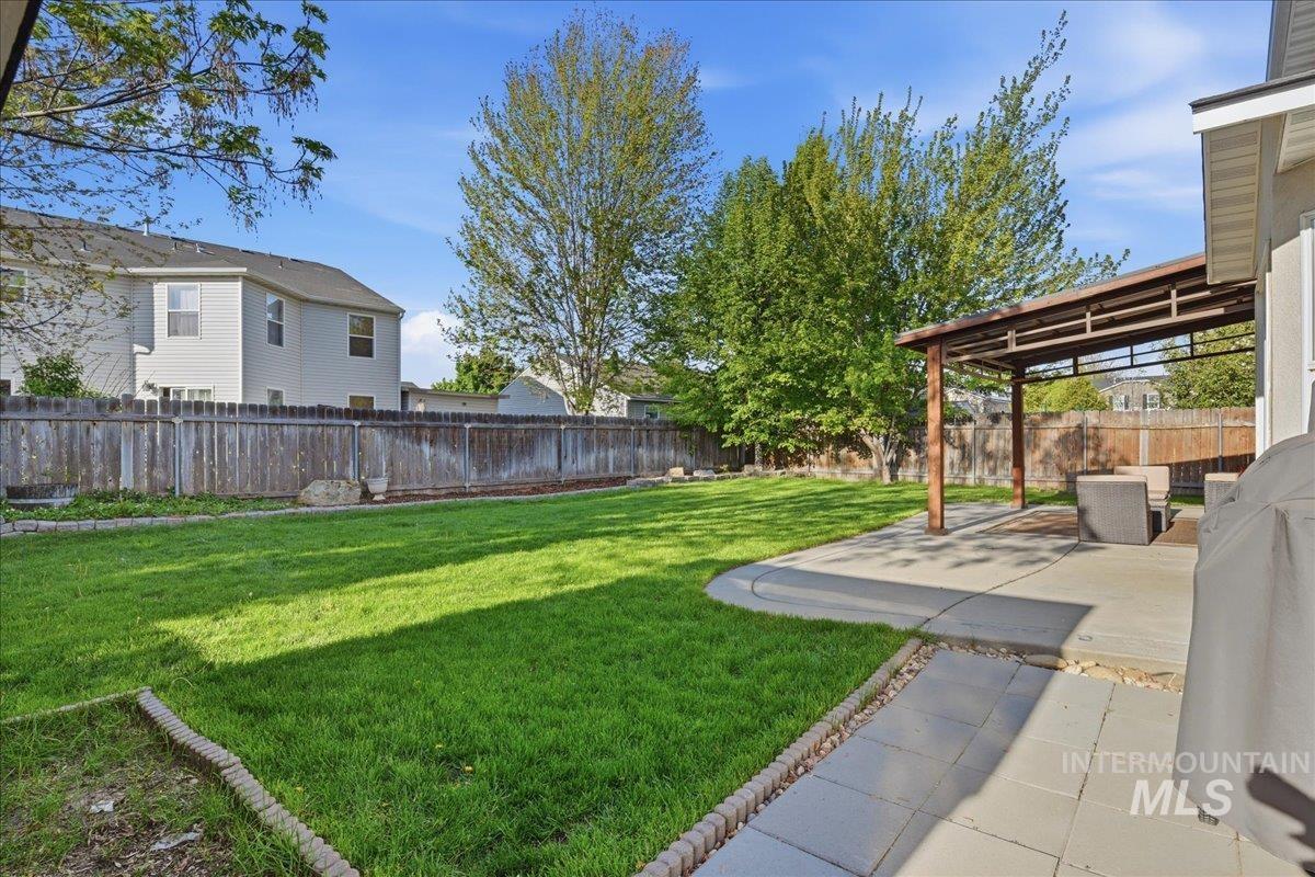 396 E Willowcreek Dr