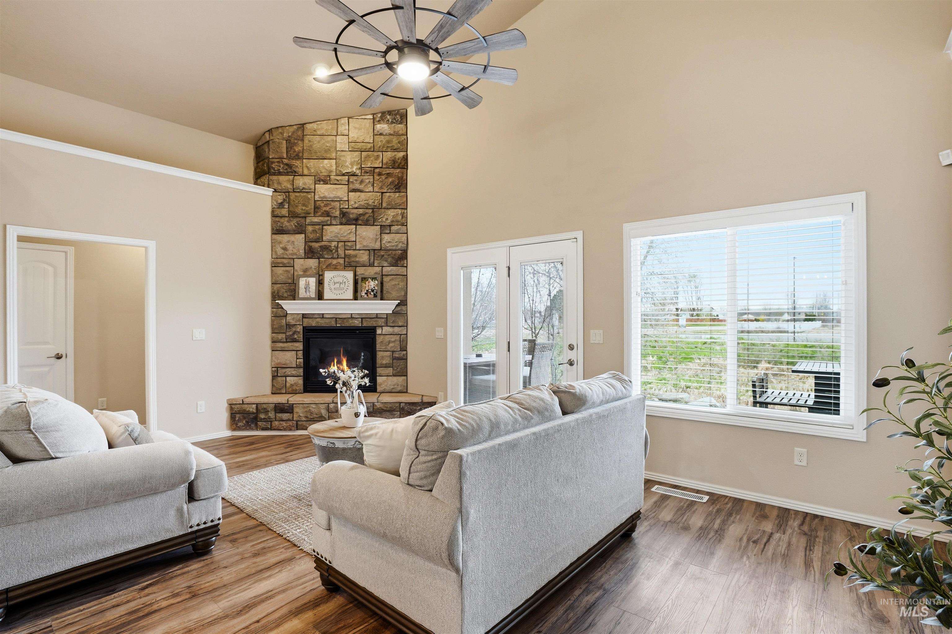 731 Triumph Dr