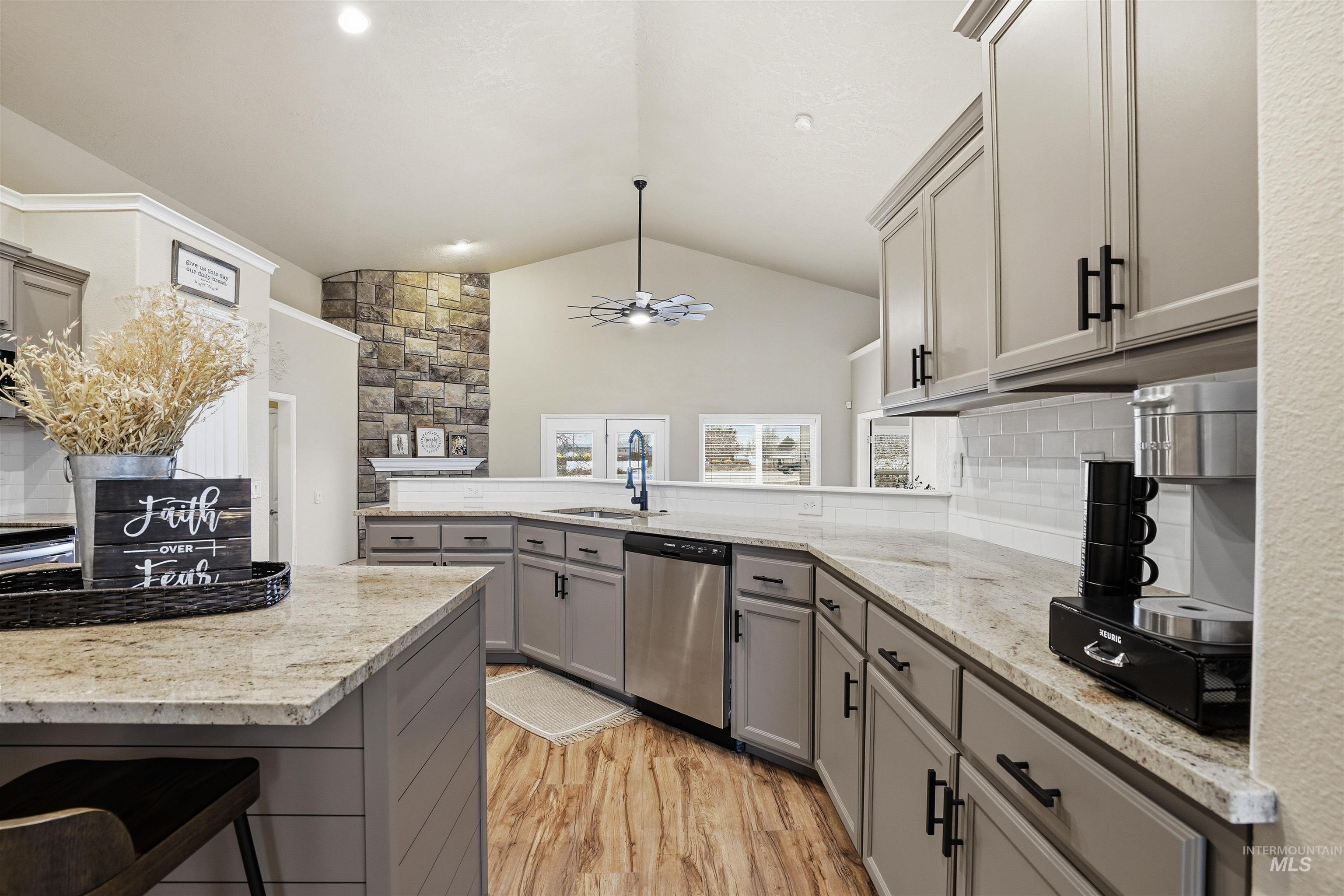 731 Triumph Dr