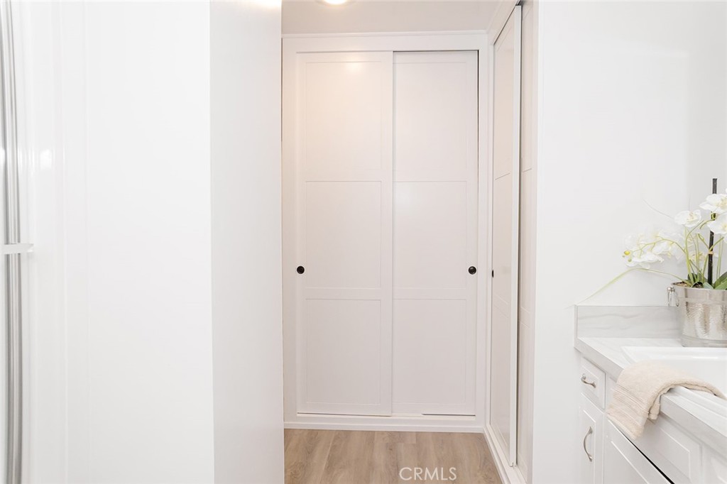 1981 McKinney Way 14N (M15)