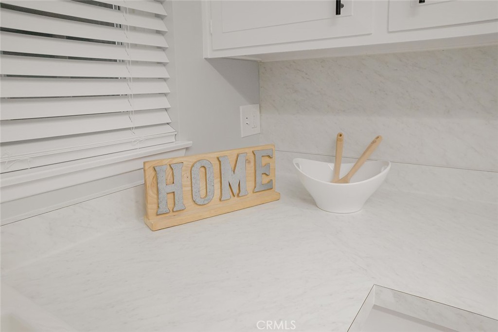 1981 McKinney Way 14N (M15)