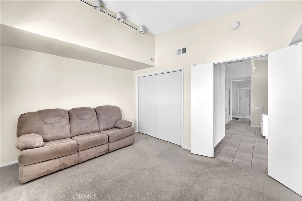 1470 Homewood Road 90L