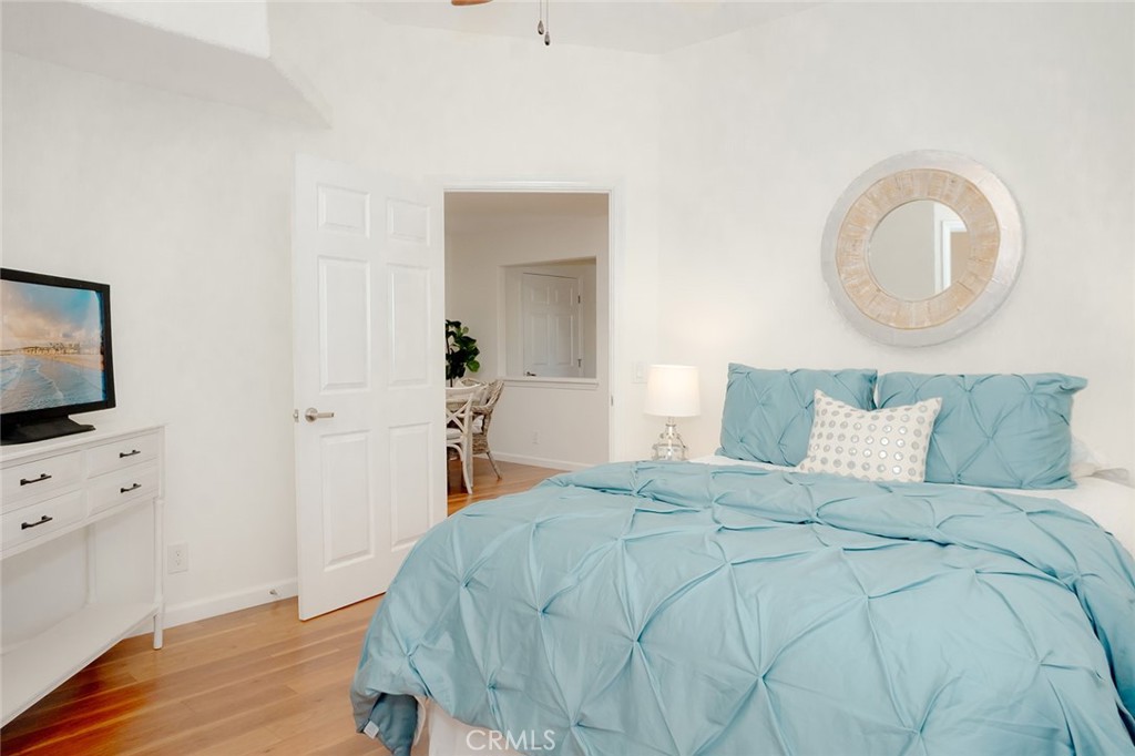 1291 Kenwood Rd. #162L (M7)