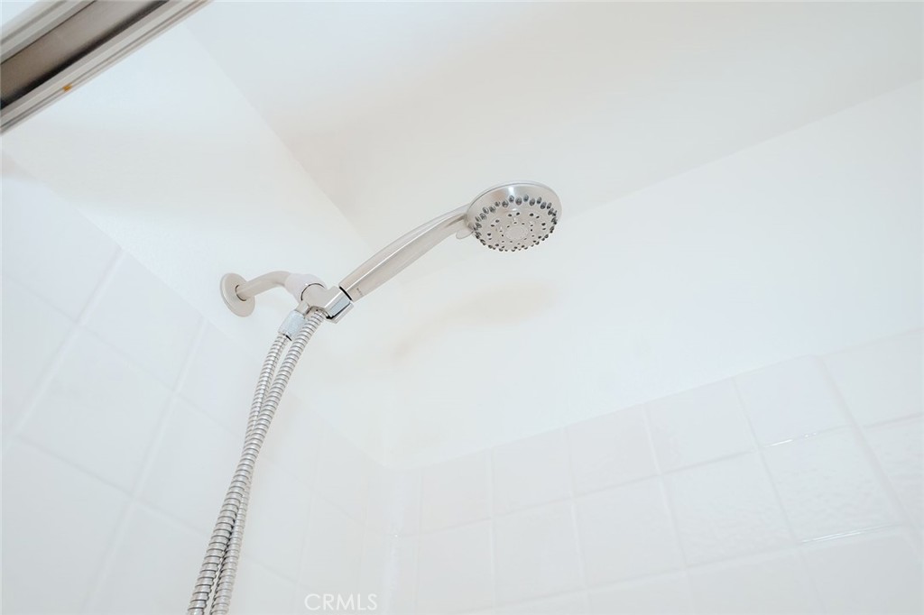 1291 Kenwood Rd. #162L (M7)