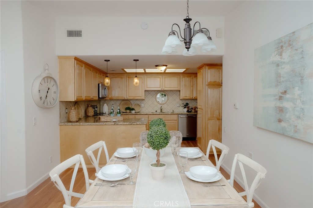 1291 Kenwood Rd. #162L (M7)