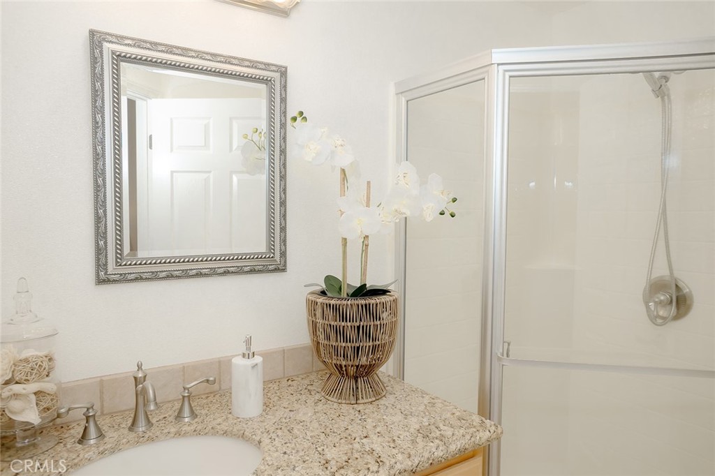 1291 Kenwood Rd. #162L (M7)