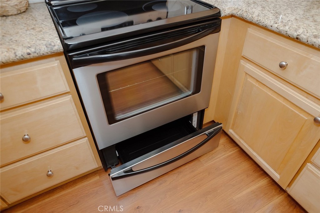 1291 Kenwood Rd. #162L (M7)