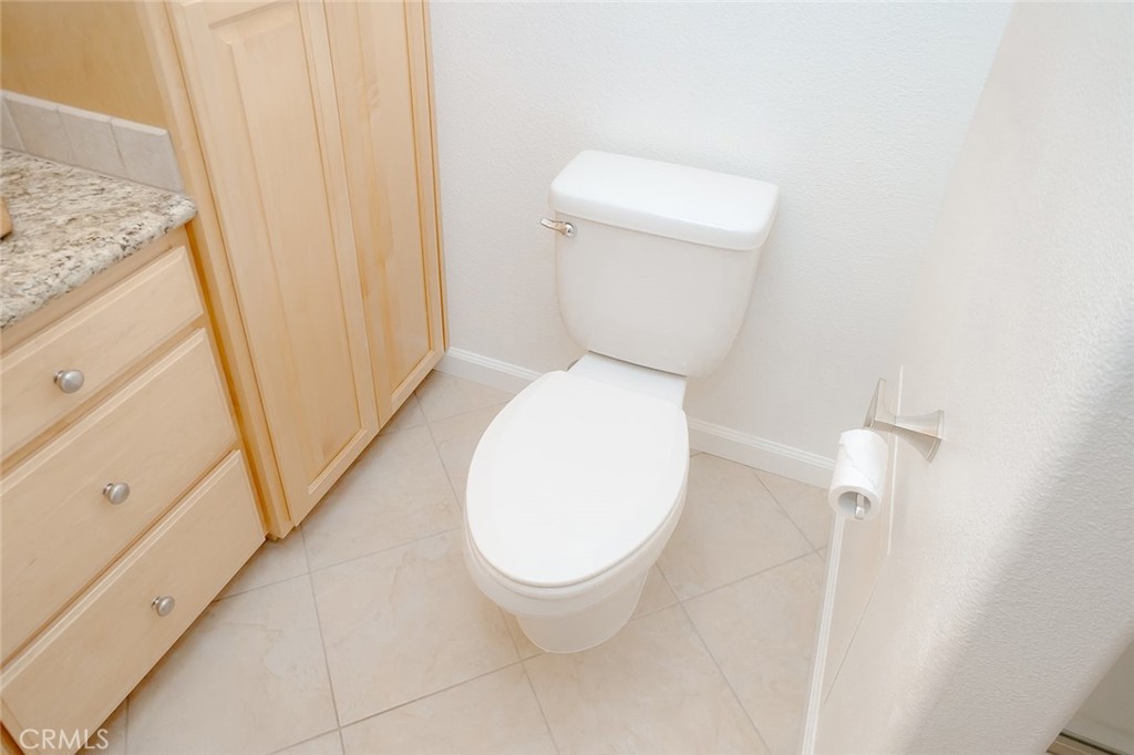 1291 Kenwood Rd. #162L (M7)