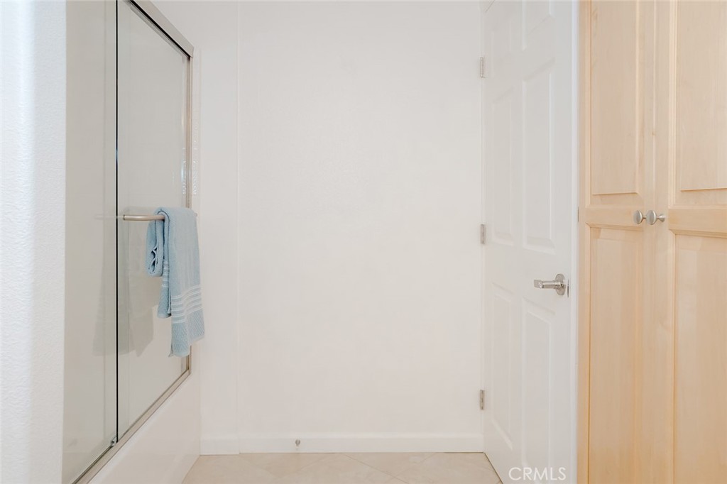 1291 Kenwood Rd. #162L (M7)