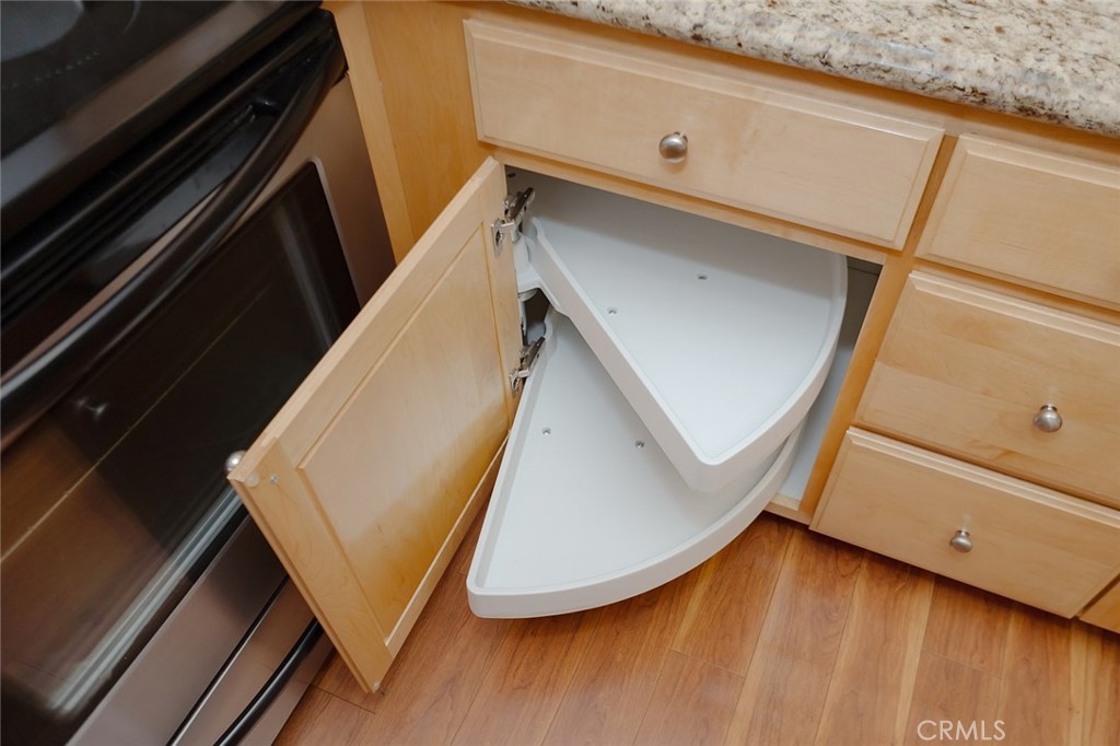 1291 Kenwood Rd. #162L (M7)