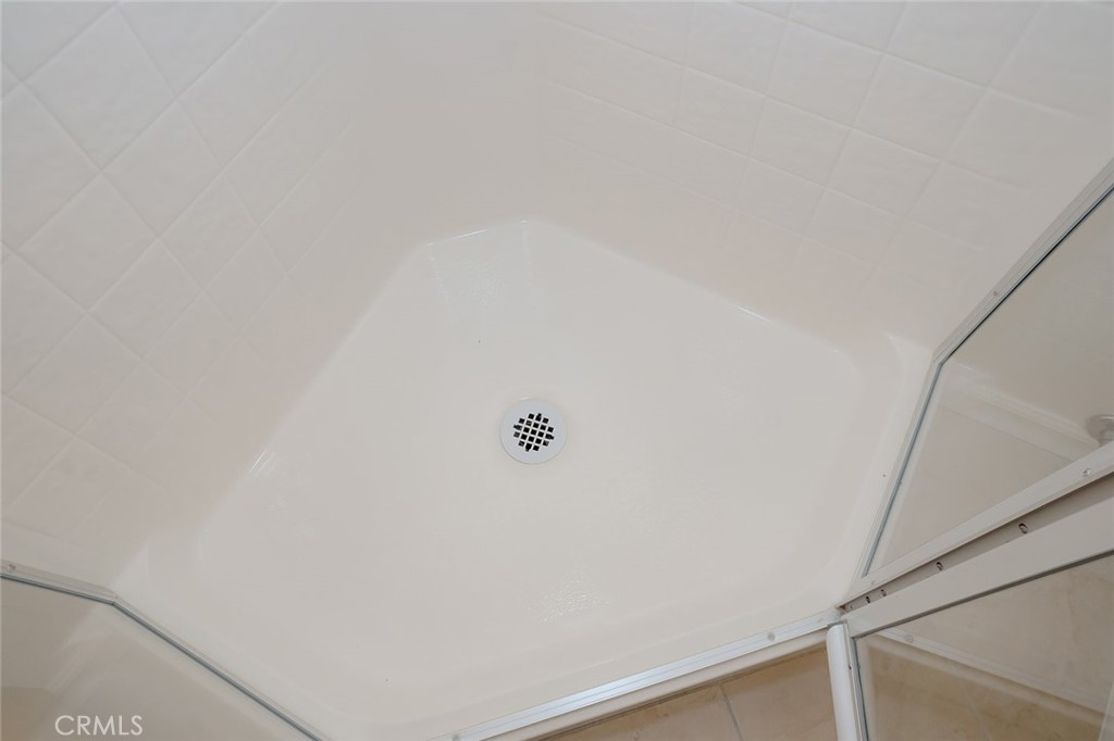 1291 Kenwood Rd. #162L (M7)