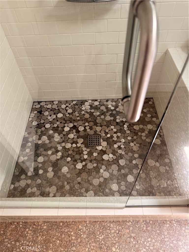 1664 Thunderbird Drive 17i