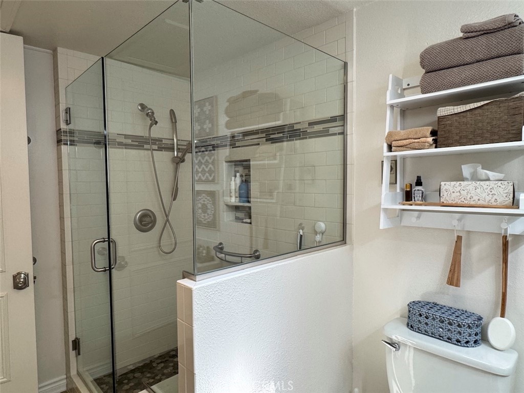 1664 Thunderbird Drive 17i