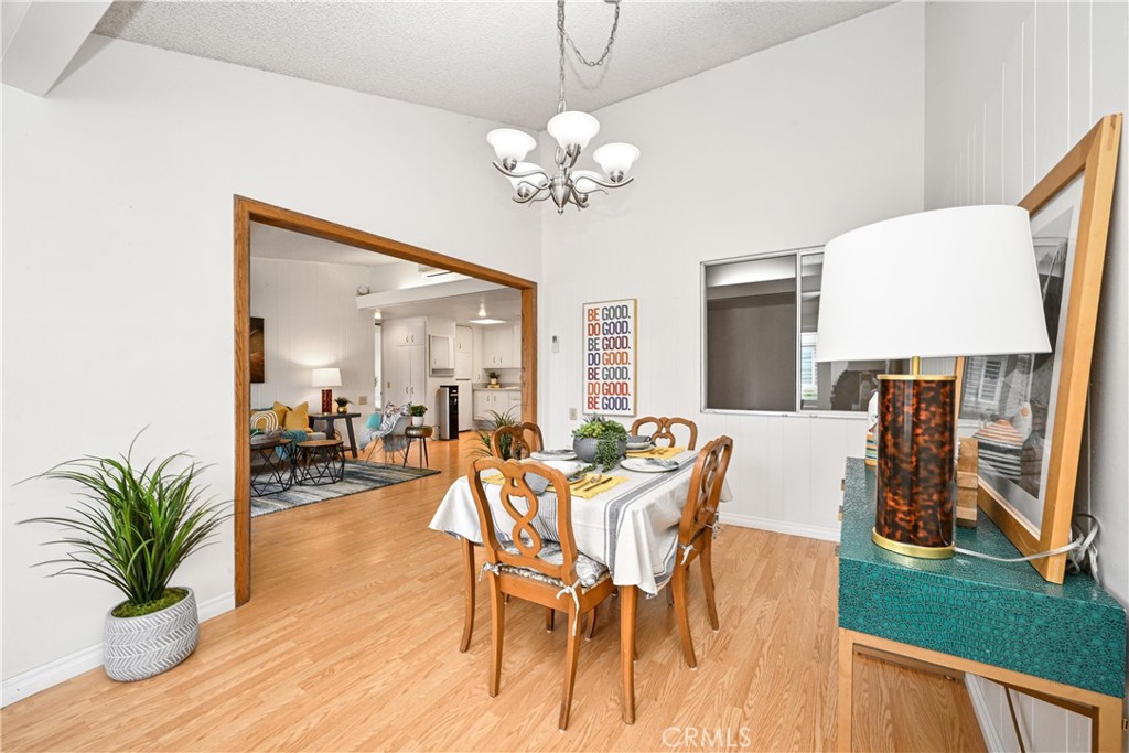 13381 Del Monte Drive 28i