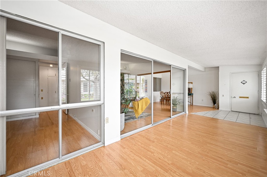 13381 Del Monte Drive 28i