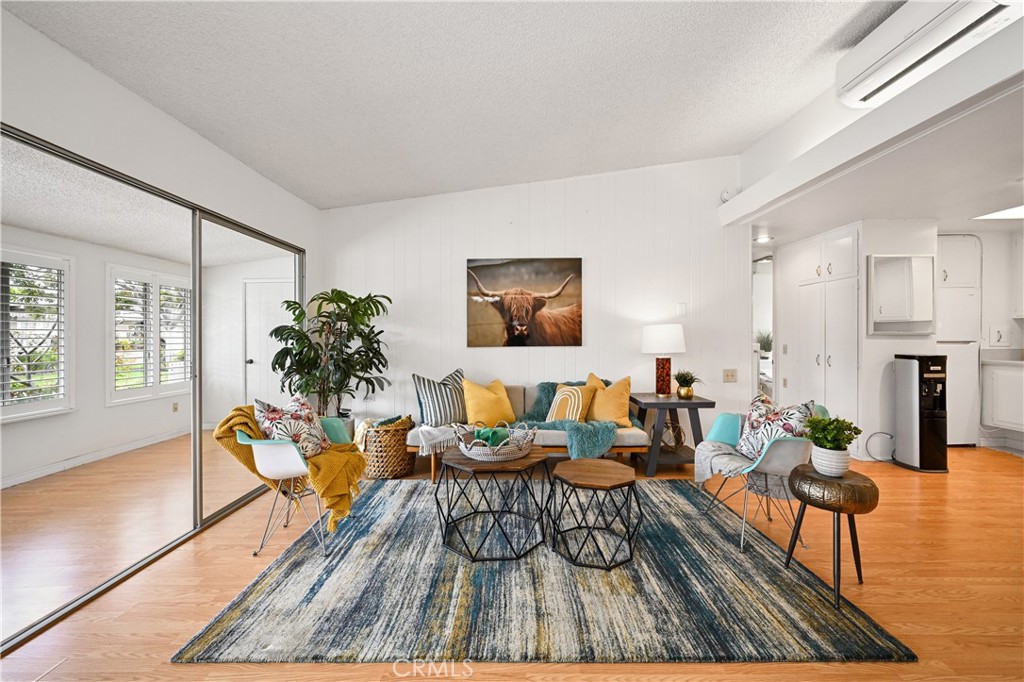 13381 Del Monte Drive 28i