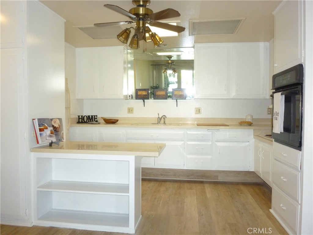 1180 Oakmont Rd M4 51i