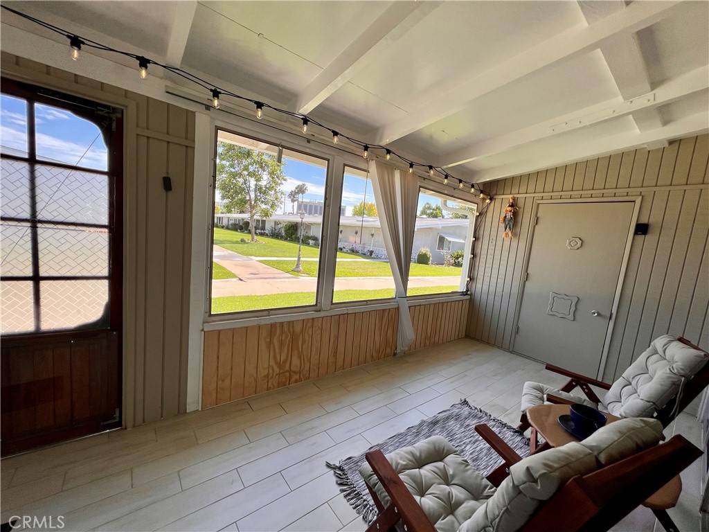 1533 Merrion Way 2-26C